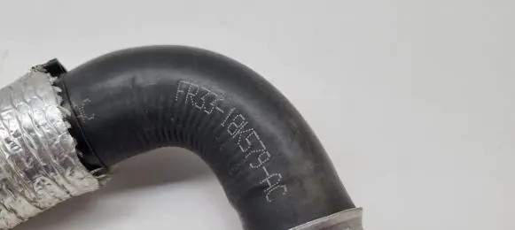 Ford Mustang VI Engine coolant pipe/hose FR3318K579AC
