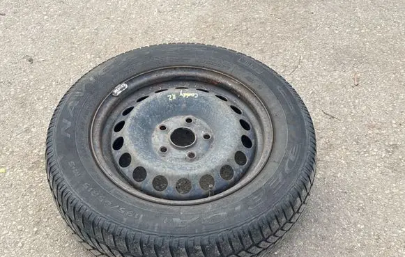 Volkswagen Caddy R15 spare wheel 
