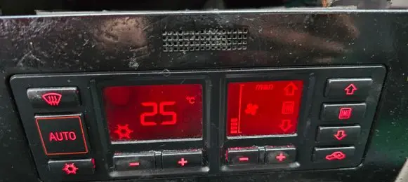 Audi A3 S3 8L Climate control unit 8L0820043D