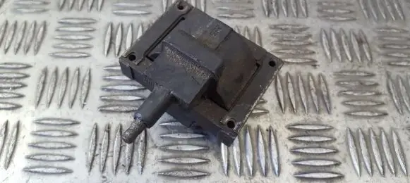 Renault 19 High voltage ignition coil