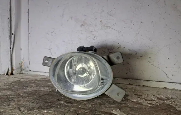 Volvo XC70 Front fog light 9190904