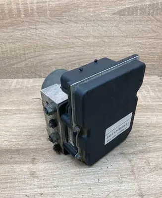 BMW 5 E60 E61 ABS Pump 6774848 6768550
