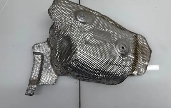 BMW X7 G07 Exhaust heat shield 7427213