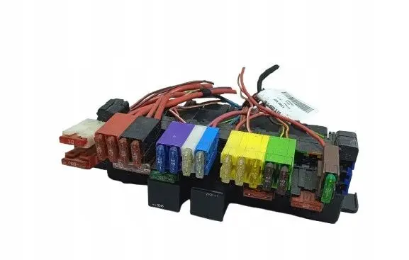 Mercedes-Benz S W220 Fuse box set A0325458432