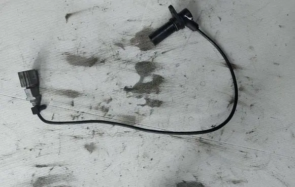 Ford Galaxy Crankshaft speed sensor 038907319J