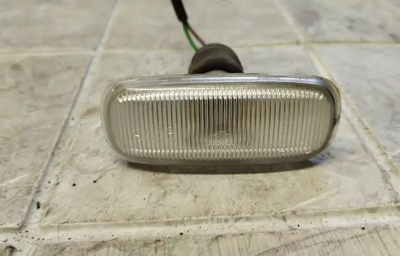Audi A6 S6 C5 4B Front fender indicator light 4B0949127