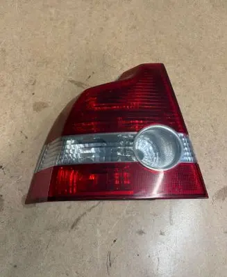 Volvo S40 Rear/tail lights 30698912