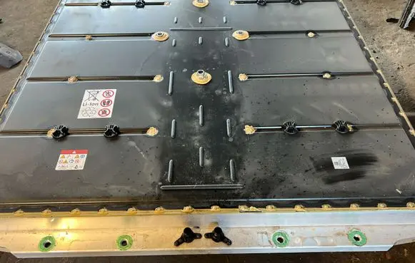 Audi Q4 e-tron Hybrid / electric car battery 1EA804842AC 1EA915910HE