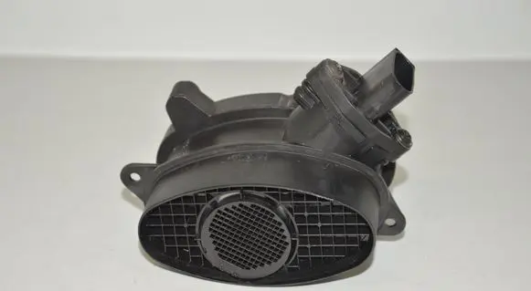 BMW 5 E39 Mass air flow meter 0928400527