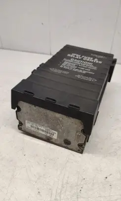 Chrysler Voyager Fuse module 04727080AC T273204014