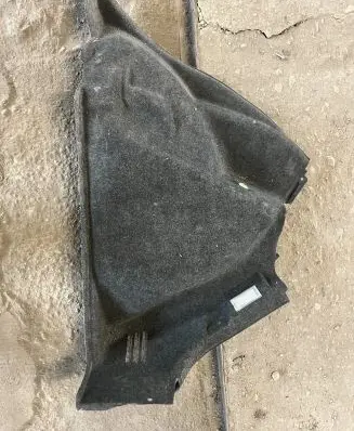 Trunk/boot lower side trim panel
