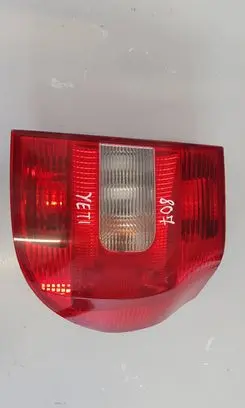 Skoda Yeti (5L) Rear/tail lights 5L0945258