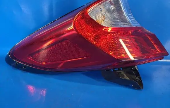 Toyota C-HR I Boot/trunk interior light 81560F4010