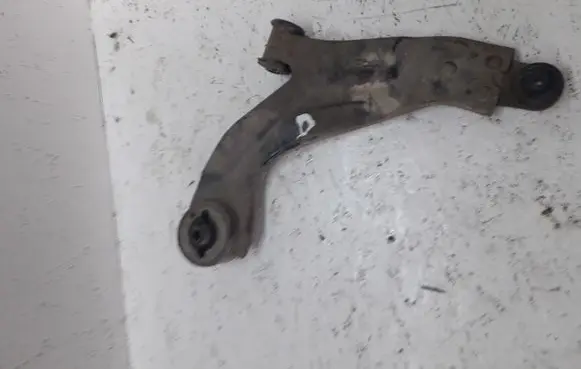 Ford Mondeo Mk III Front lower control arm/wishbone