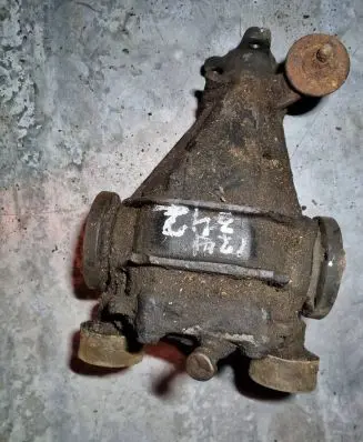 Mercedes-Benz E W124 Rear differential