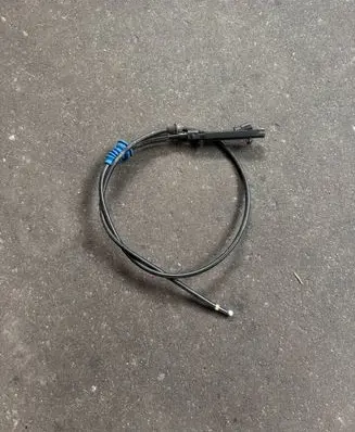 Porsche Cayenne (92A) Engine bonnet/hood lock release cable 7P5823535