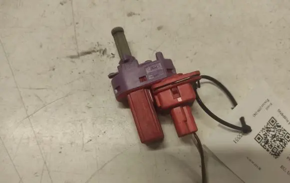Ford Focus Brake pedal sensor switch 98AB7C534AA