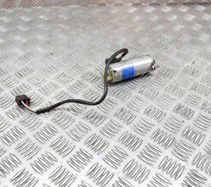 Mercedes-Benz S W220 Seat adjustment motor 0130002568 A2208201542