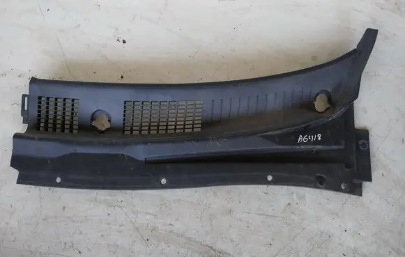 KIA Carens I Wiper trim ok2fa50790