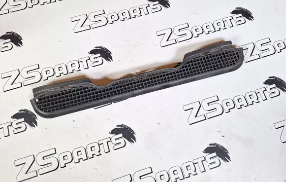 BMW 3 E36 Dashboard air vent grill cover trim 1977679