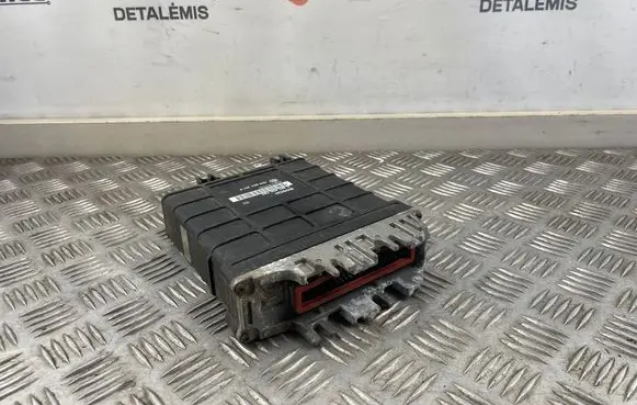 Volkswagen Golf III Engine control unit/module 0261200760 1H0907311F