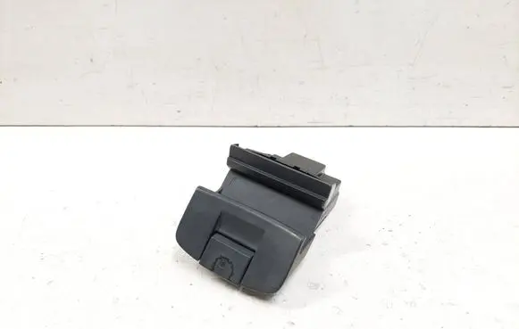 Renault Espace - Grand espace IV Hand parking brake switch 8200550545