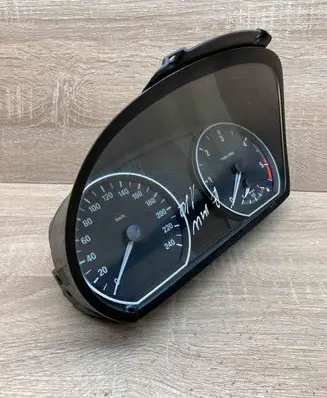 BMW 1 E81 E87 Speedometer (instrument cluster) 4032052