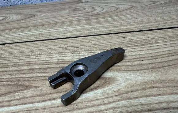 Ford S-MAX Fuel Injector clamp holder 