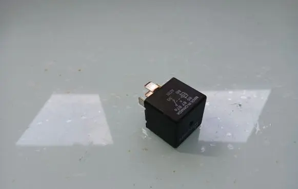 Mitsubishi Pajero Other relay 01971