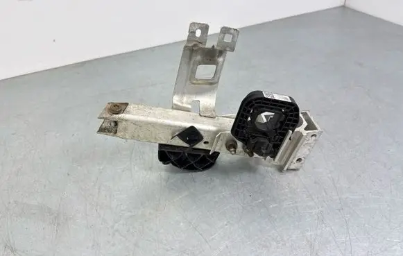 BMW 3 G20 G21 Radiator mount bracket 9478578 7422234 9895624