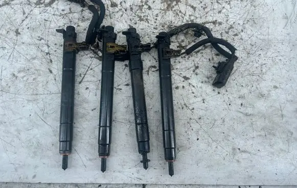 Ford Kuga I Fuel injectors set 9686191080