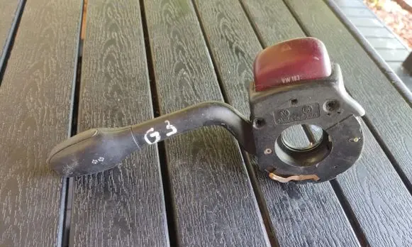 Volkswagen Golf III Indicator stalk