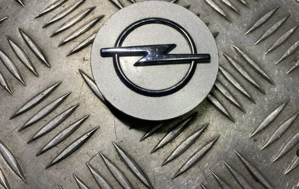 Opel Vectra C Original wheel cap 09179672 09179671 09179670
