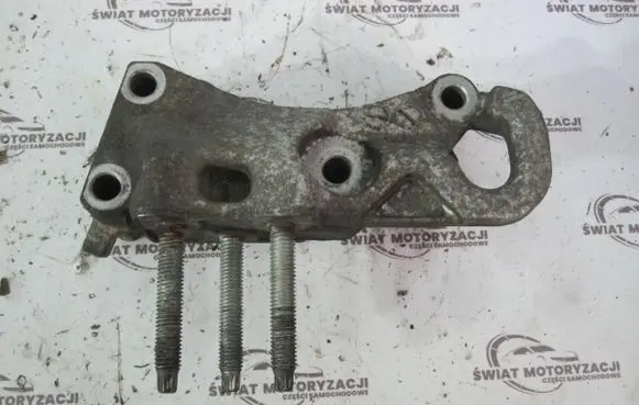 Ford Fiesta Engine mount bracket