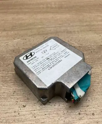 Hyundai i30 Airbag control unit/module 9591034200 5WK4143 WithPlug