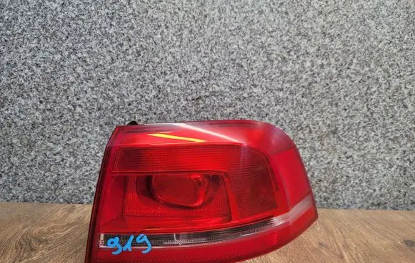 Volkswagen PASSAT B7 Rear/tail lights 3AF945096E