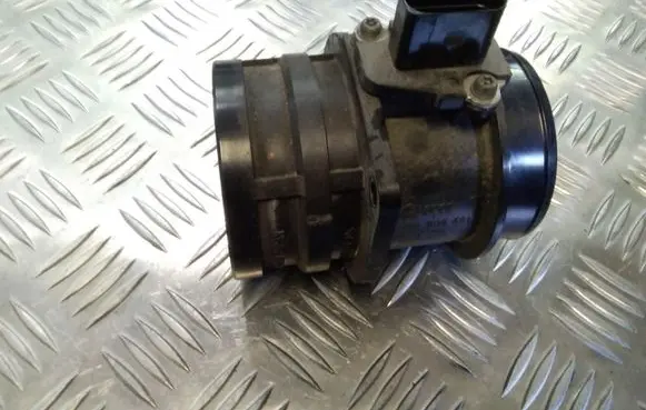 Audi A6 S6 C6 4F Mass air flow meter AFH6028 06D906461