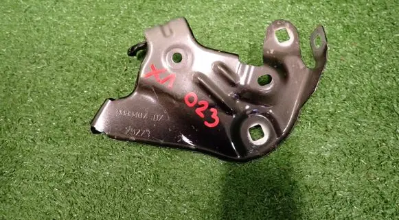 BMW X1 U11 Fender mounting bracket AA111280