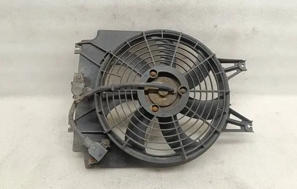 KIA Sorento Air conditioning (A/C) fan (condenser)