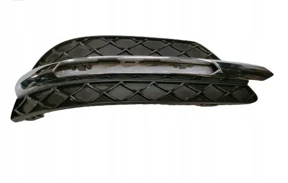 Mercedes-Benz C W204 Front bumper lower grill A2048803324