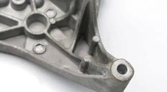 Volkswagen Tiguan Engine mounting bracket 03L199207