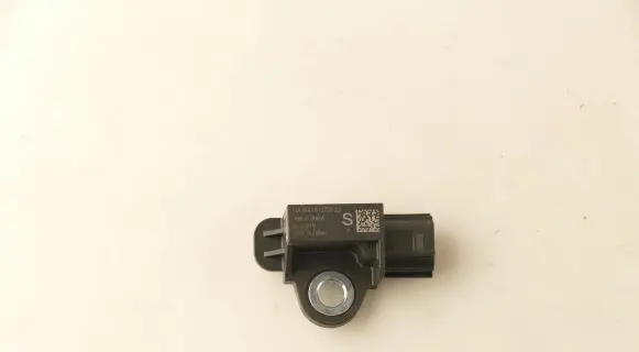 Nissan X-Trail T32 Airbag deployment crash/impact sensor 988303RA0A