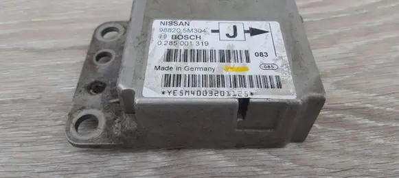 Nissan Almera N16 Airbag control unit/module 988205M304 0285001319
