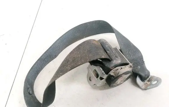 Opel Zafira B Rear seatbelt 13296216 367416257