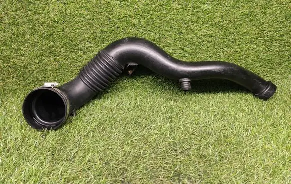BMW 7 E65 E66 Air intake duct part 7795890 7787999 1371779569001