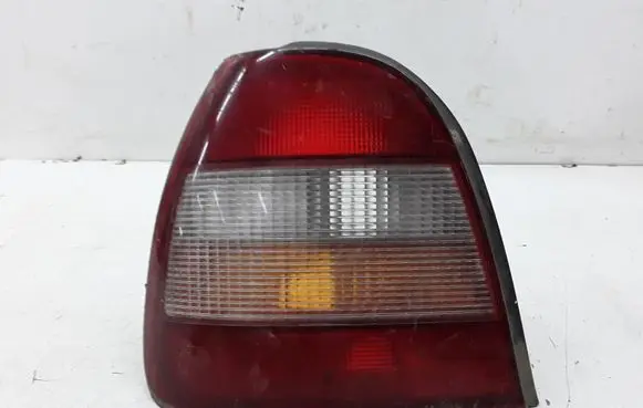 Nissan Sunny Rear/tail lights 22063324