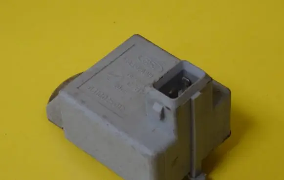 Ford Mondeo MK II Ignition amplifier control unit 93AB-12A019-AA 93AB12A019AA