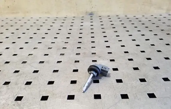 Tesla Model S Interior temperature sensor