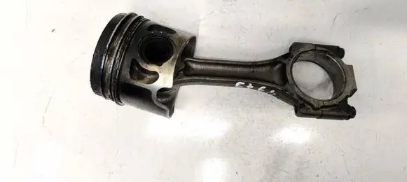 Volkswagen Caddy Piston with connecting rod 038G