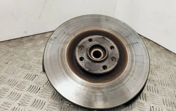 Citroen DS5 Front wheel hub